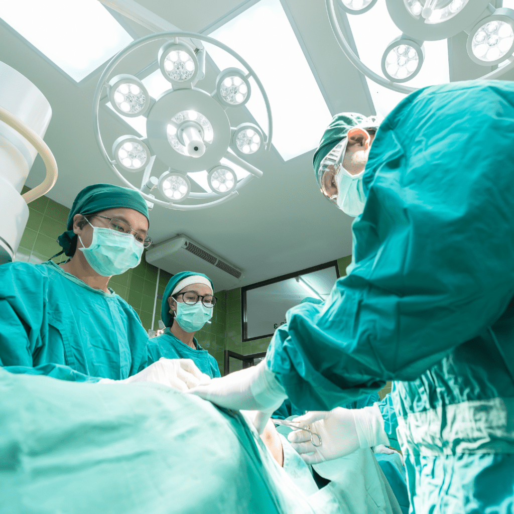 Surgeons perform surgery on patient to fix medical mistake they made.